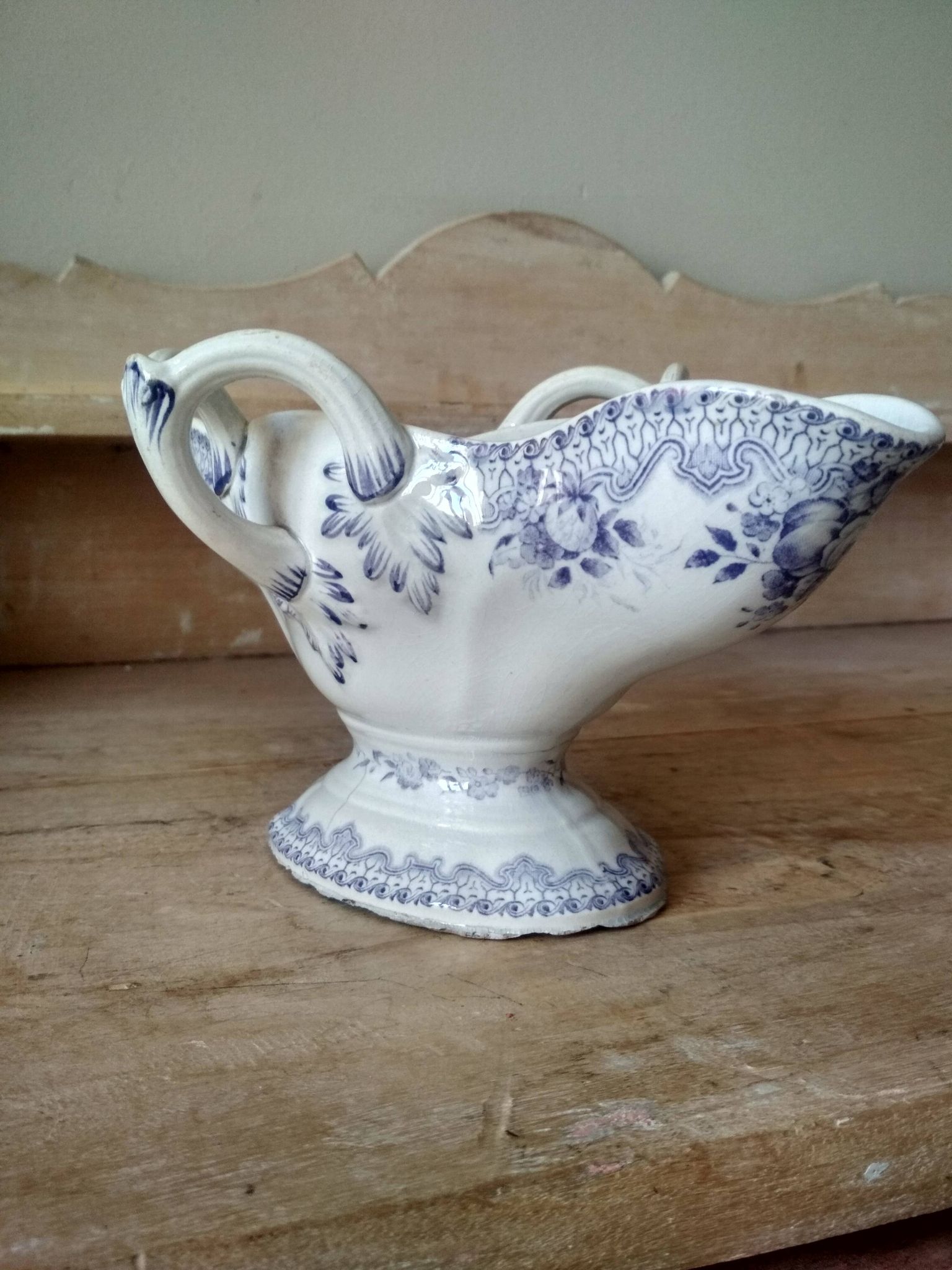 Iron earth gravy boat, Bouquet Creil & Montereau model, early 20th century