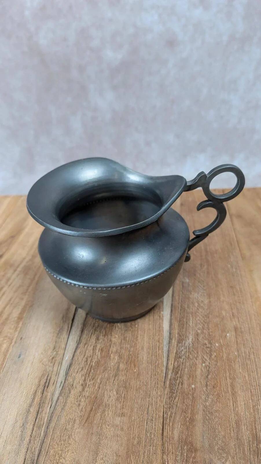 Tin lot – teapot, milk jug & duo of cups/saucers