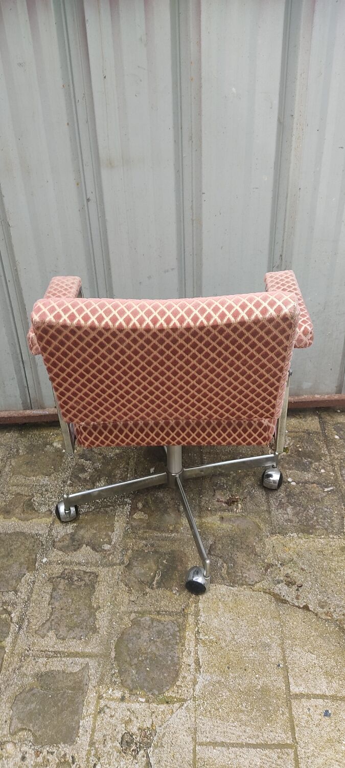 Vintage armchair 1970 chrome and velvet Wilhelm Ritz