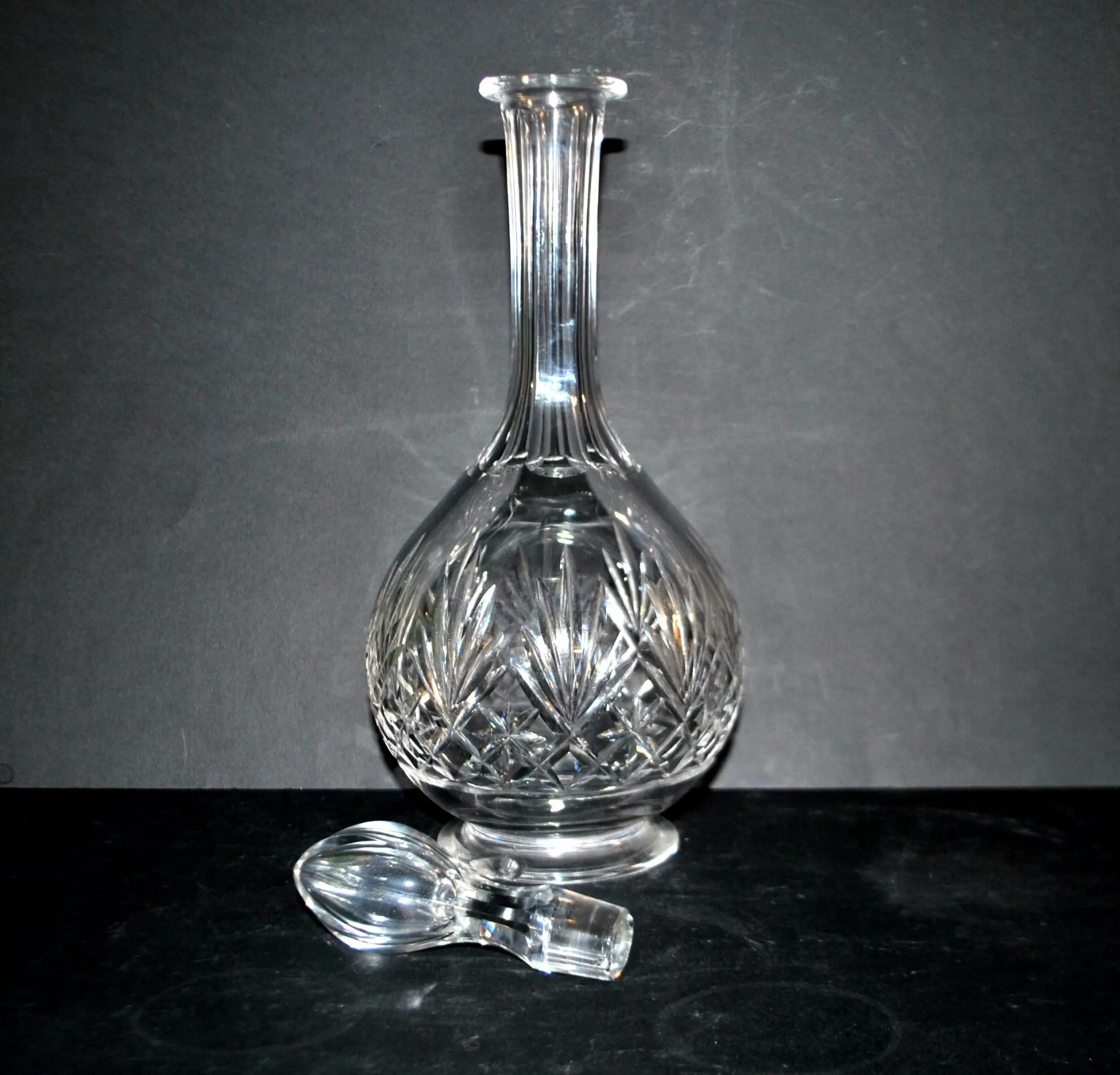 Cut crystal wine carafe Saint-Louis model VIC Massenet 1930 H34cm