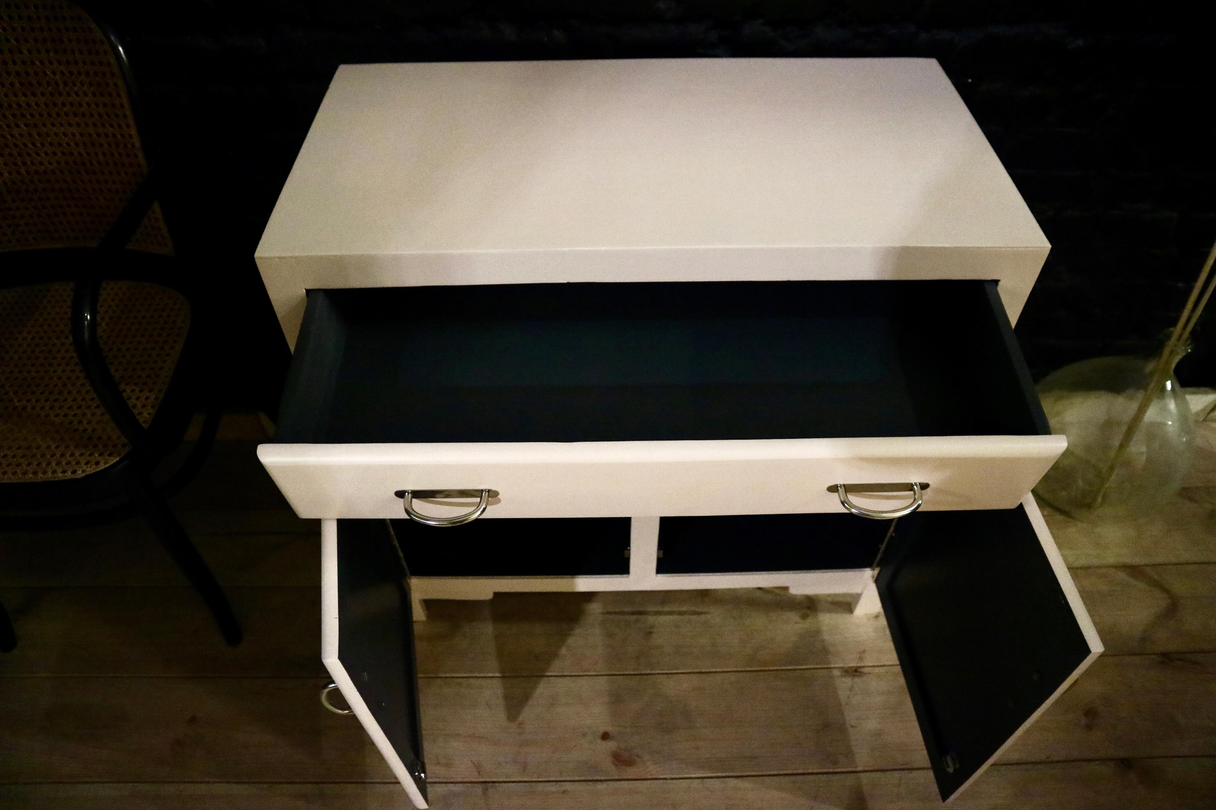 Cubex-type Parisian buffet