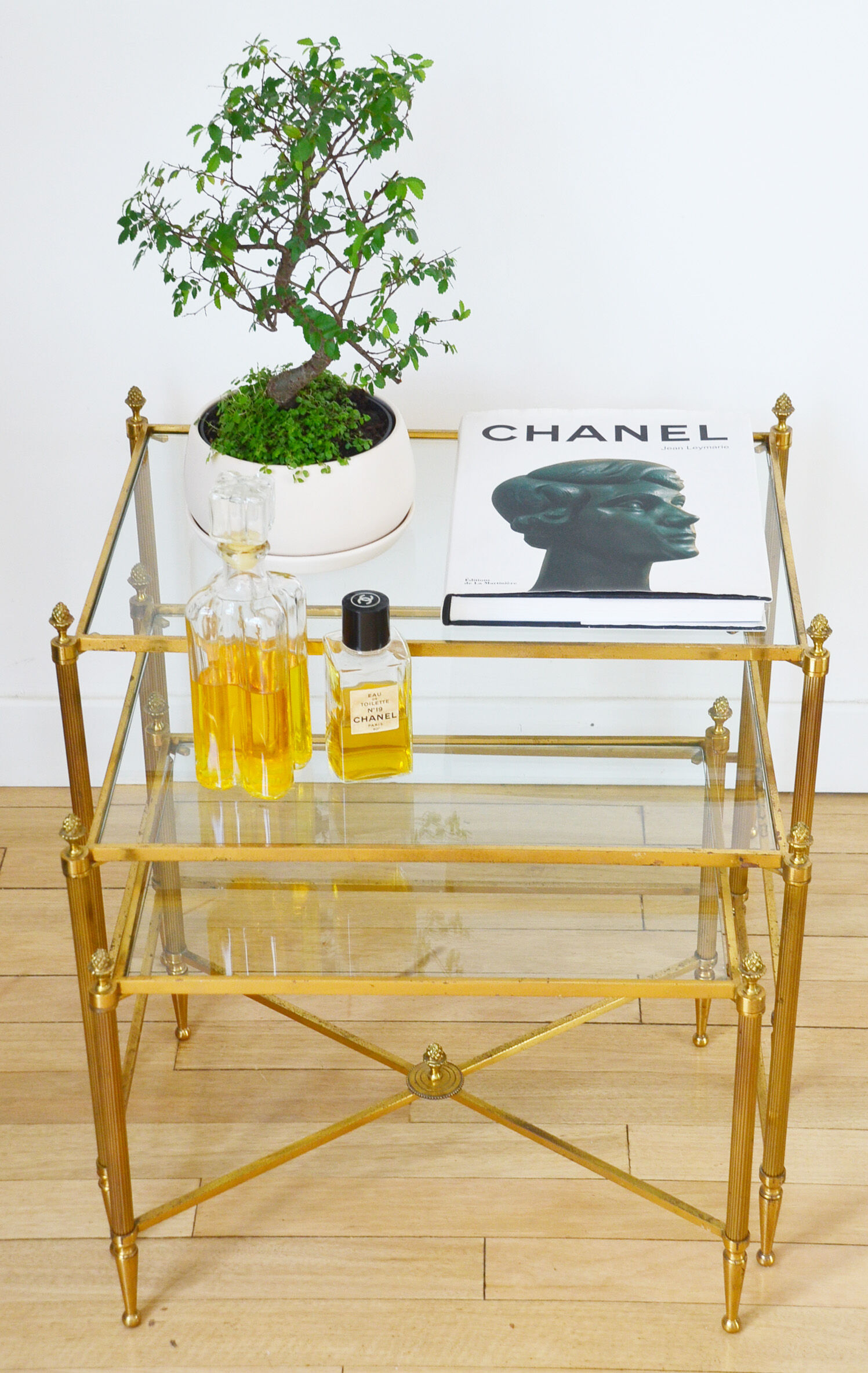 Lot 3 tables pull out brass glass Maison Baguès