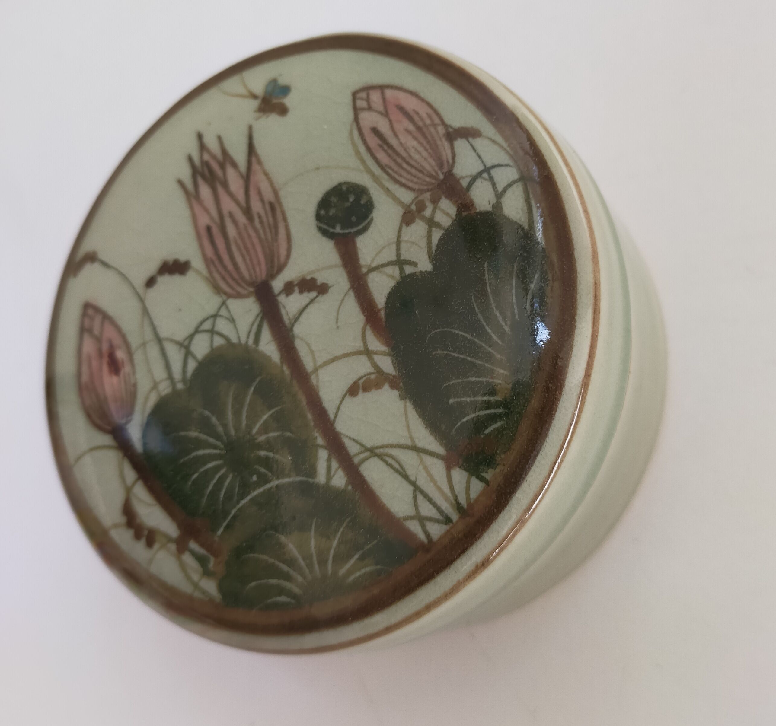 cracked celadon jewelry box signed Siam and numbered handmade lotus flower pattern