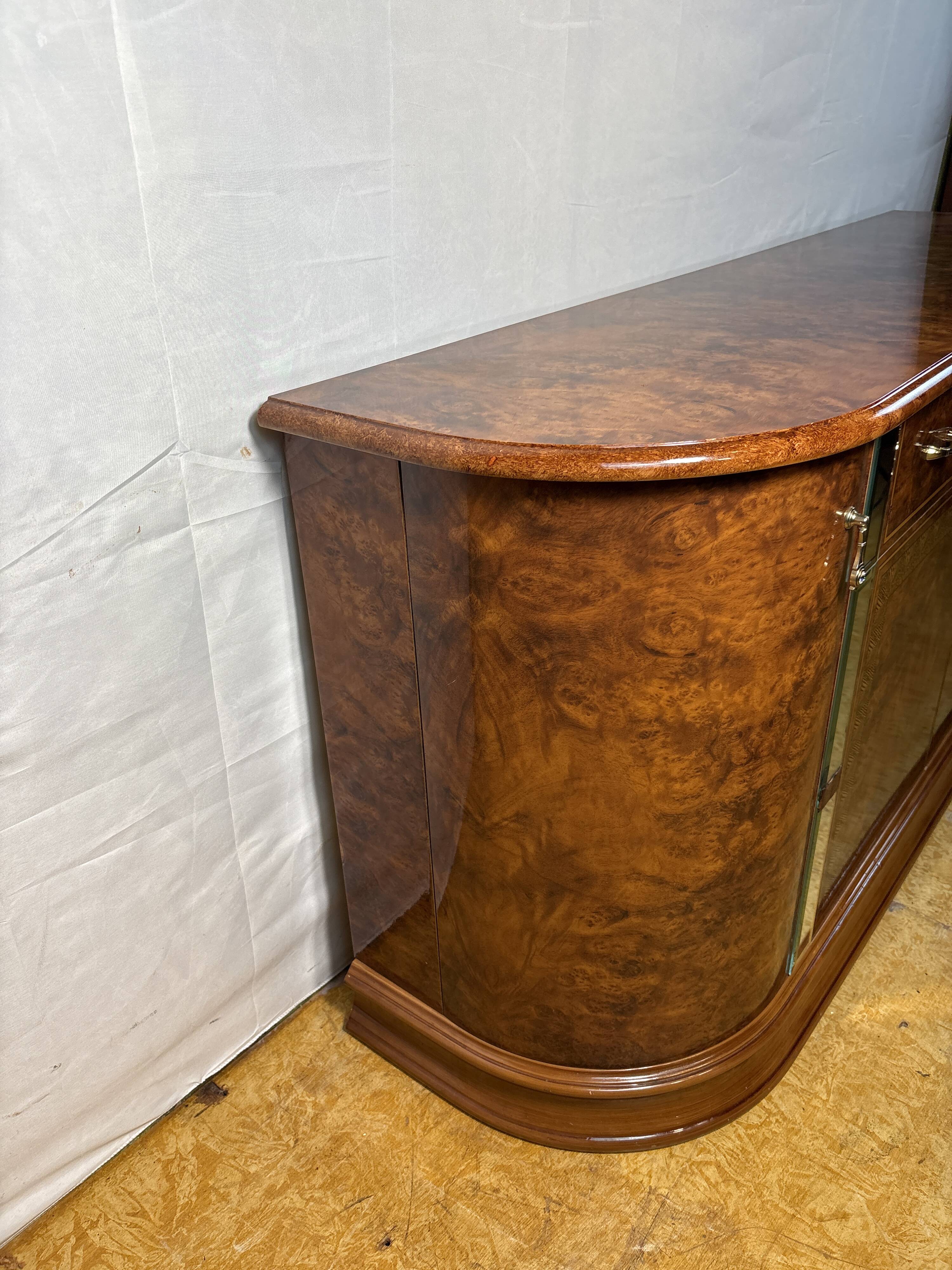 Buffet italien vintage des années 1980 – Effet noyer et miroir