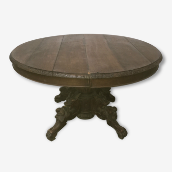 Table ovale de style renaissance en chêne massif