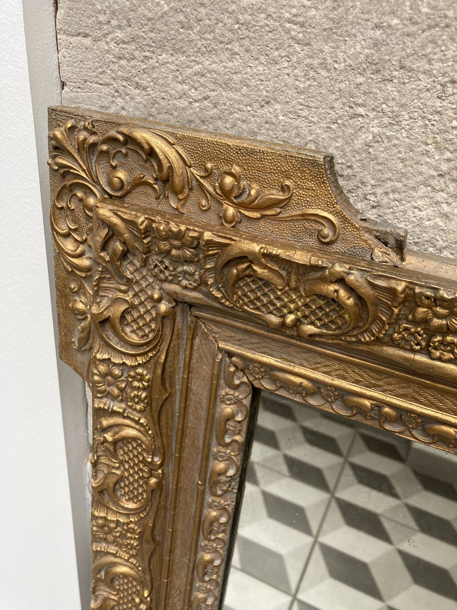 Miroir doré bois et stuc XIXeme 60x88cm