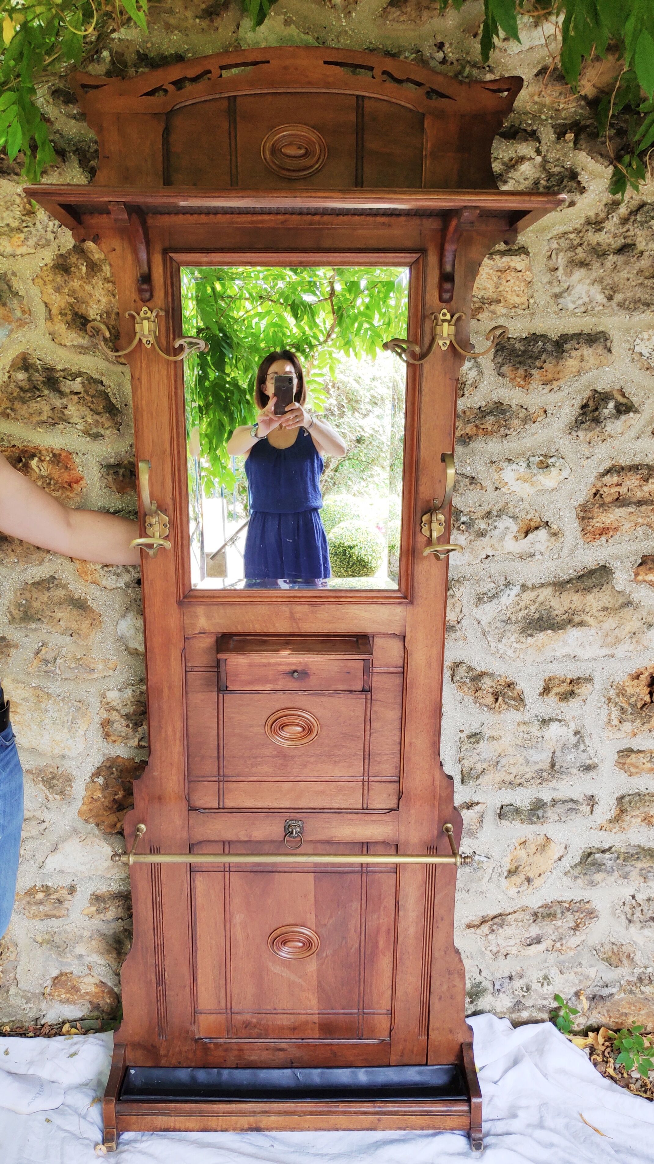 Vintage wardrobe door canna