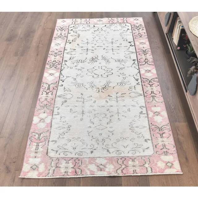 1970s Turkish Handmade Wool Kilim Rug 115x200