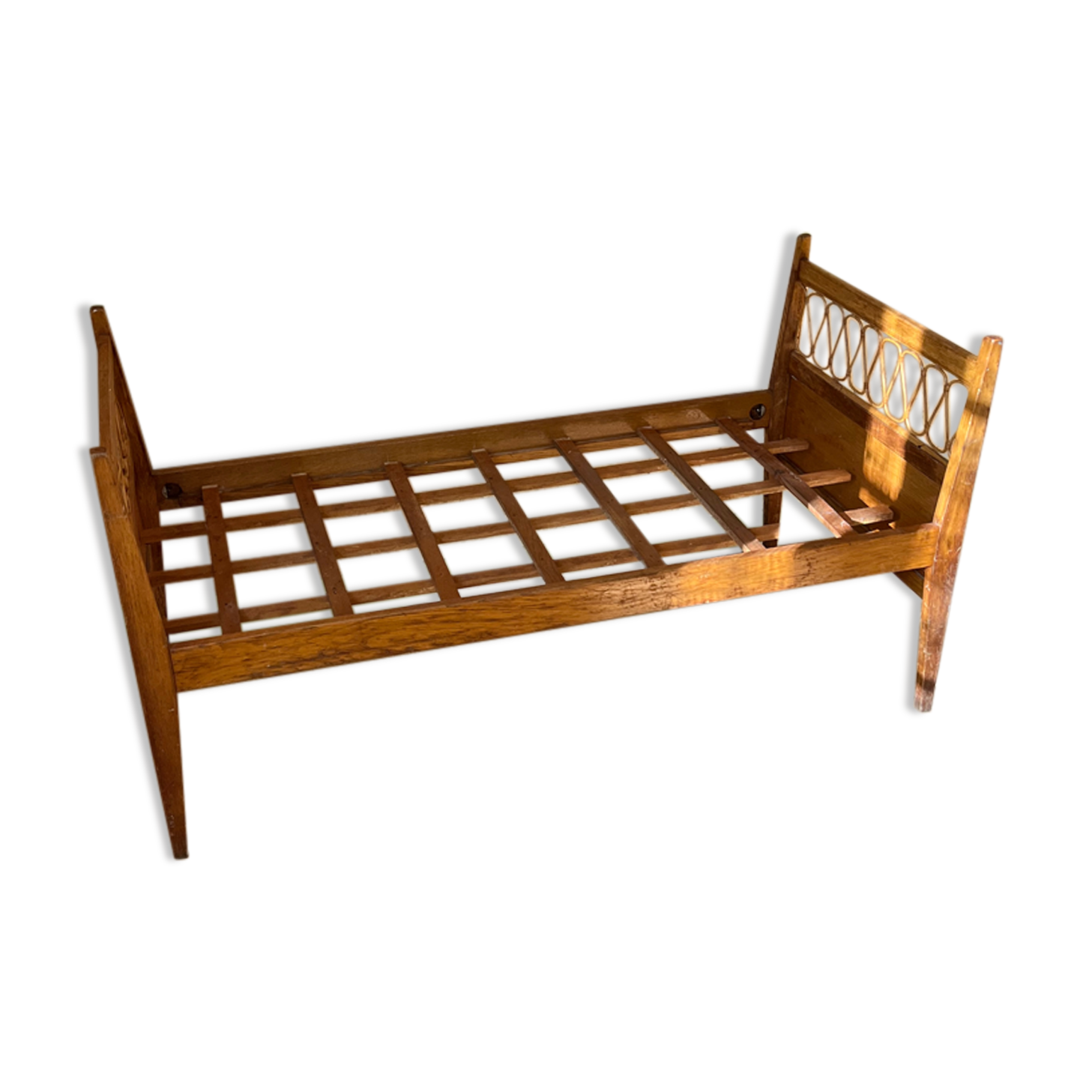 Vintage bed