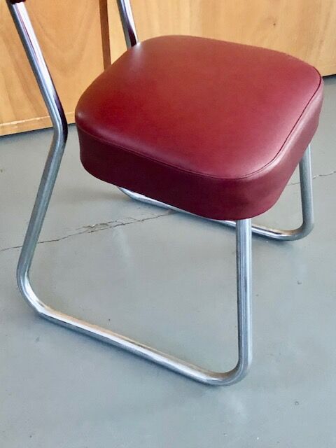Office chairs in burgundy skaï 50s