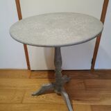 Shabby chic pedestal table