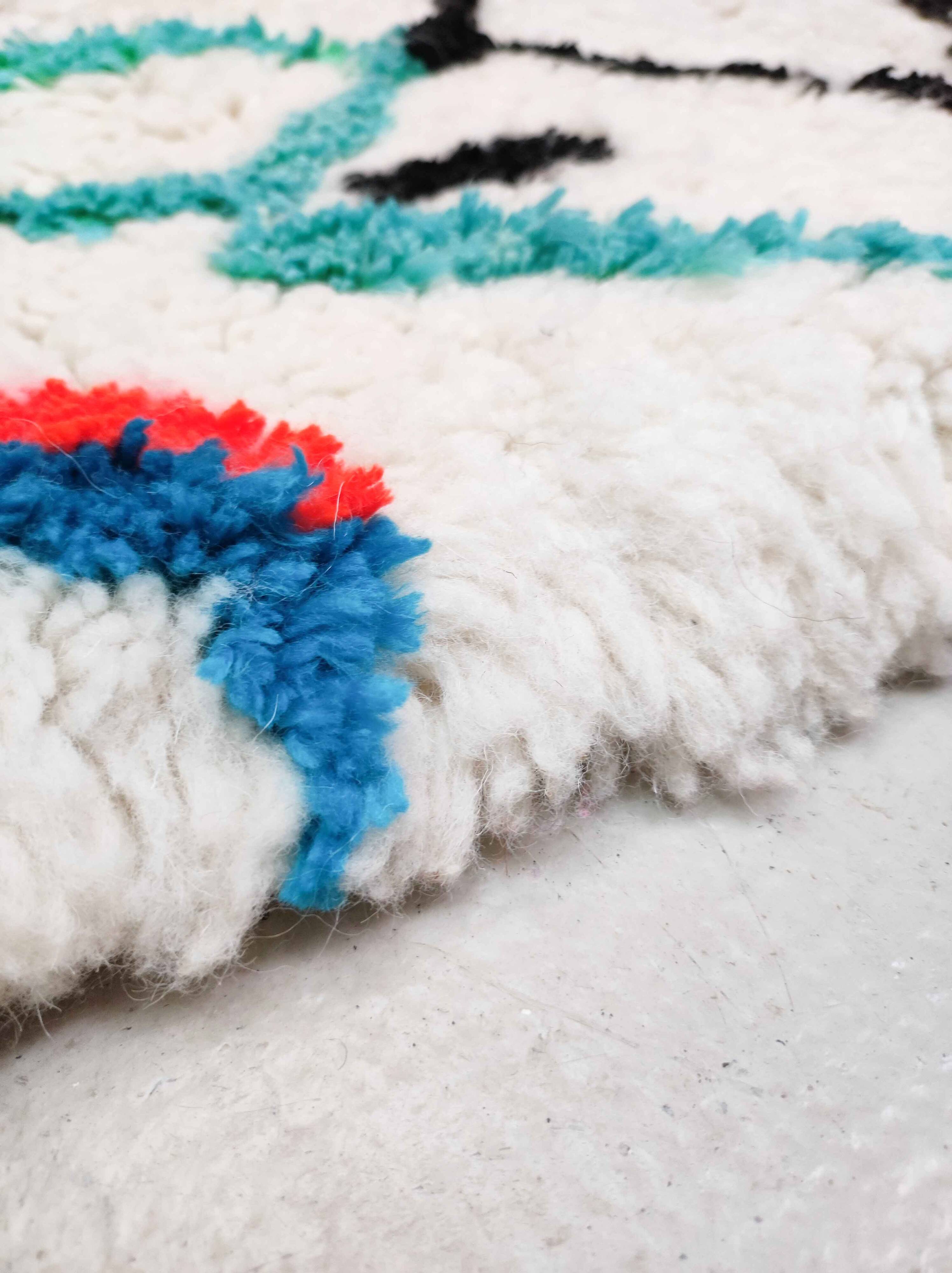 Azilal Moroccan Berber rug new 2.37x1.62m