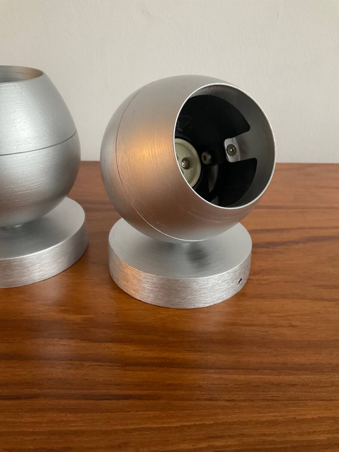 Series of 3 “Lirio” spotlights for Philips