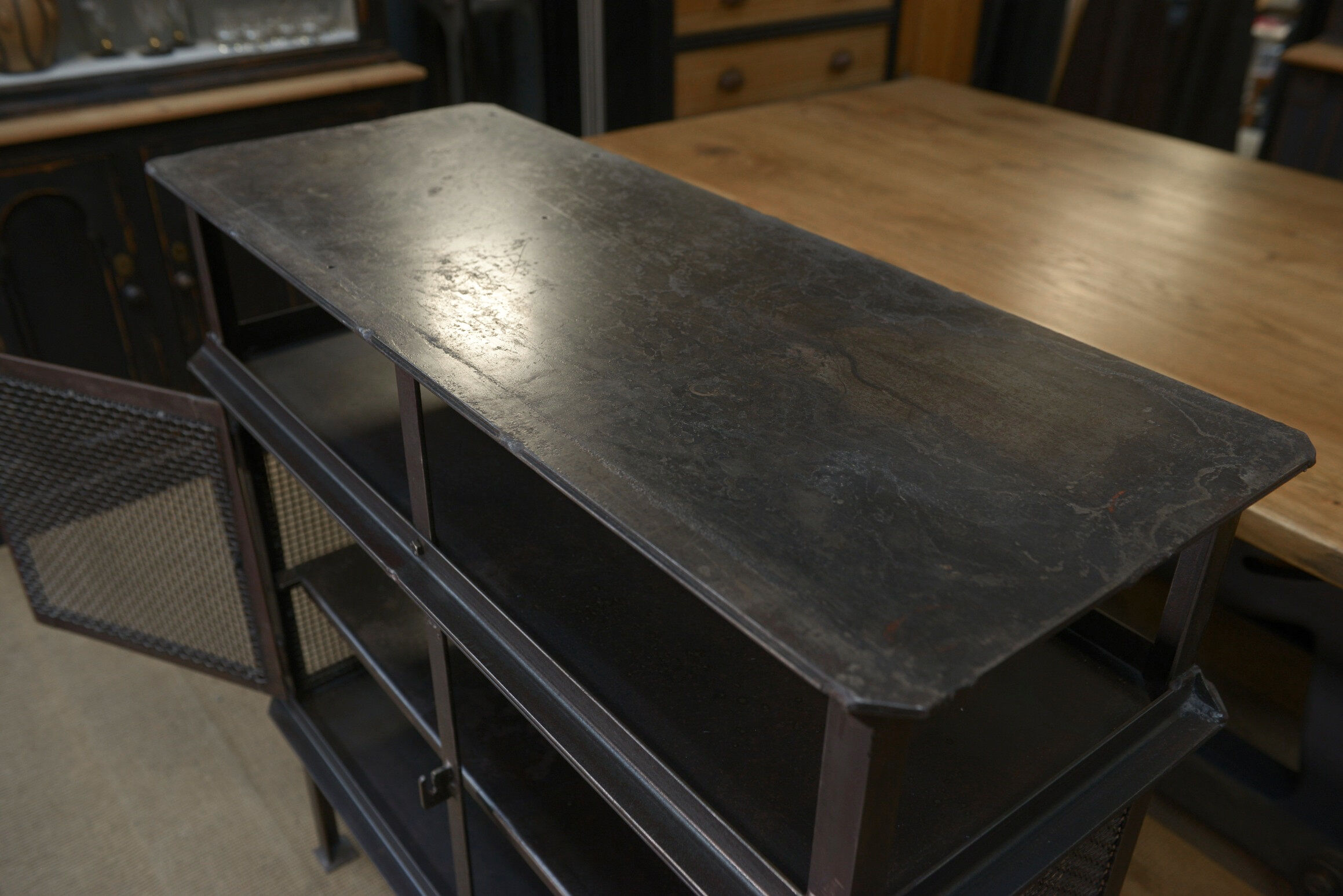 Metal mesh furniture SNCF 1940