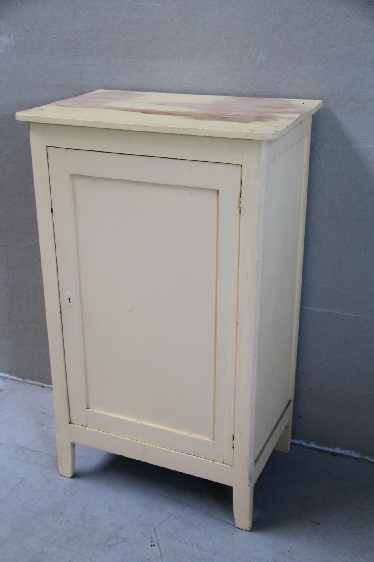 Jam maker furniture cabinet