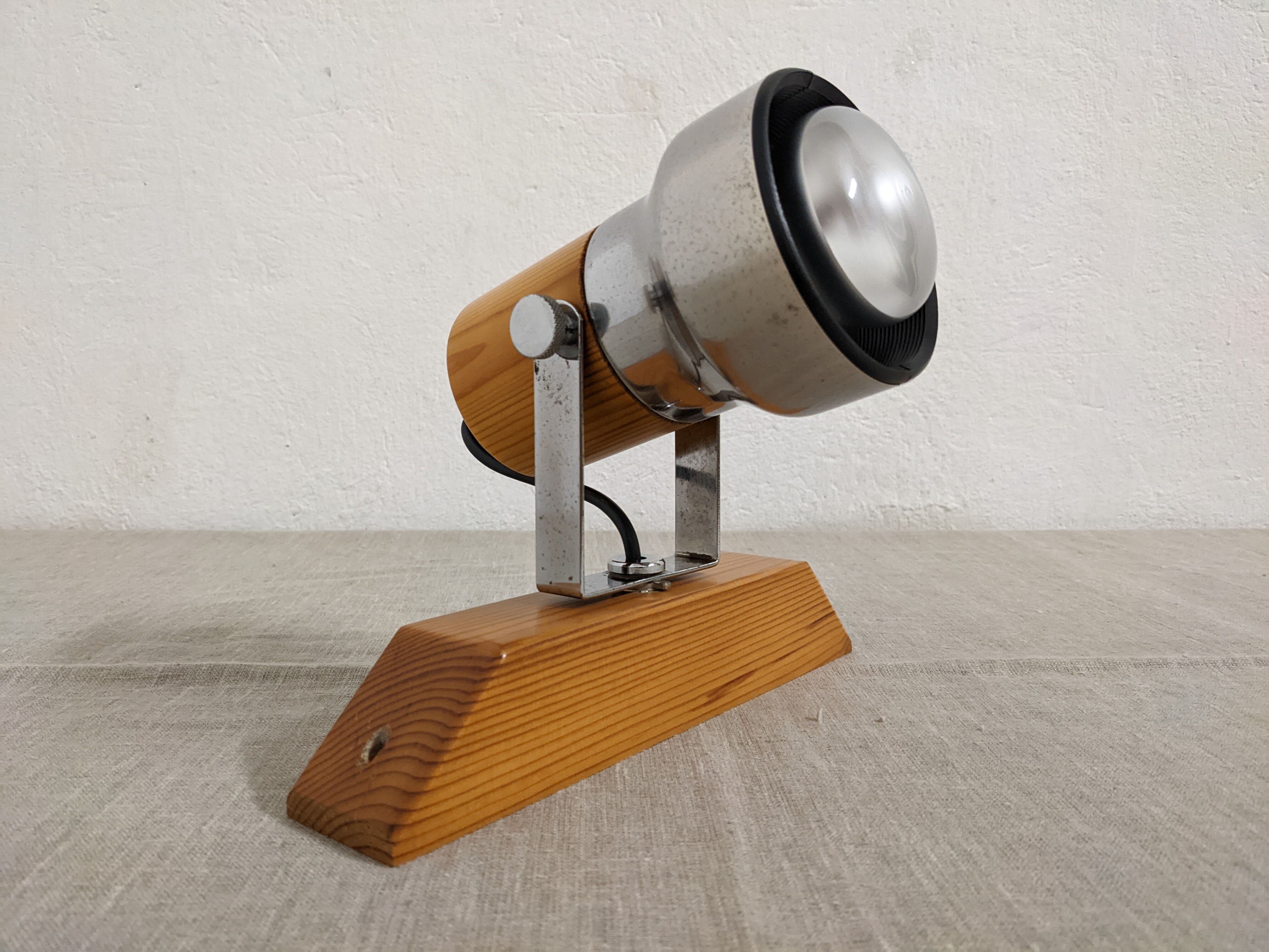 Pitchpin spot wall lamp from the 70s/80s