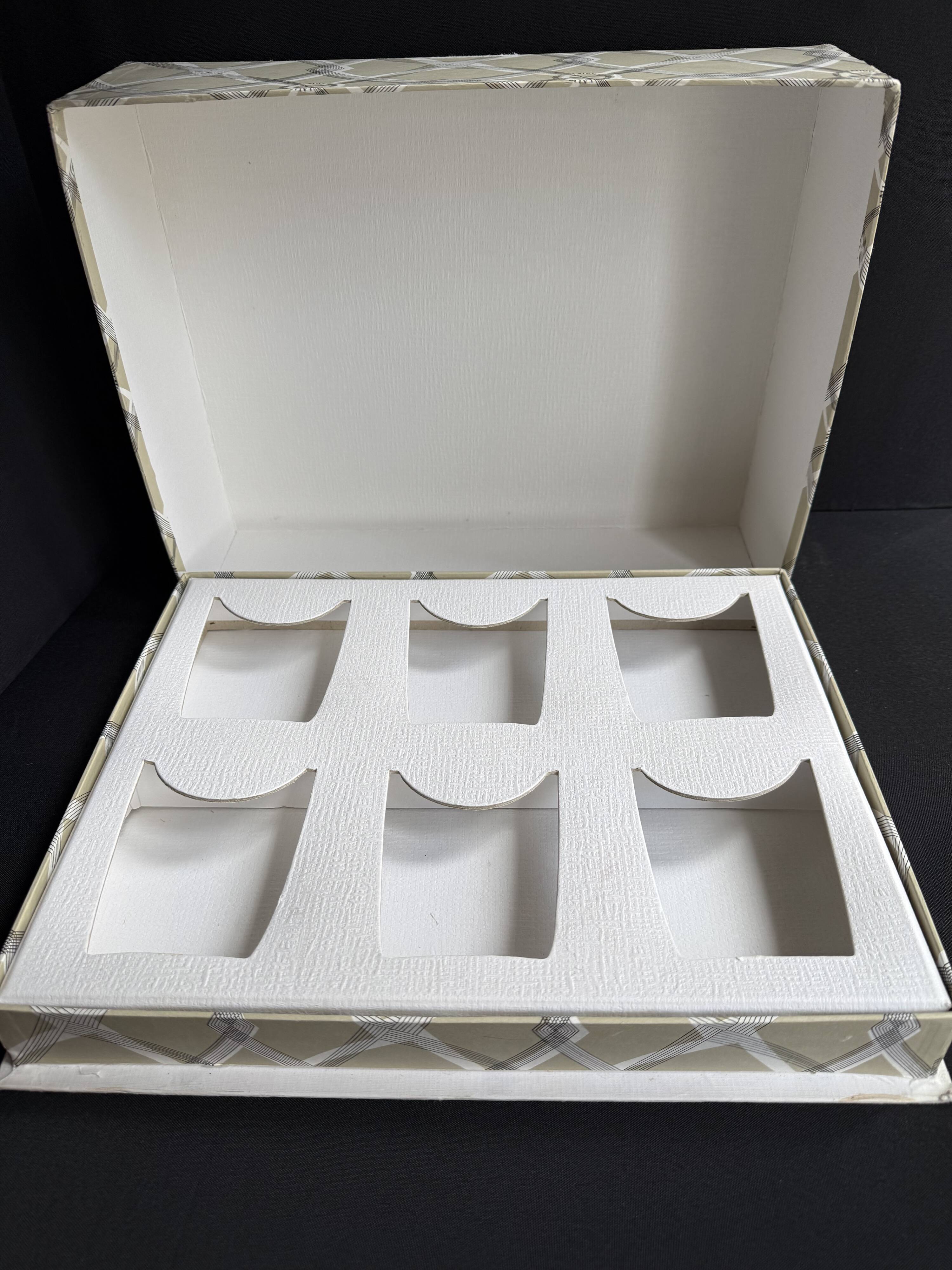 6 Lalique France Artois whisky glasses in a box
