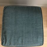 Velvet pouf with fringes