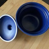 Blue pot