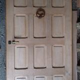 Porte d'entrée en bois