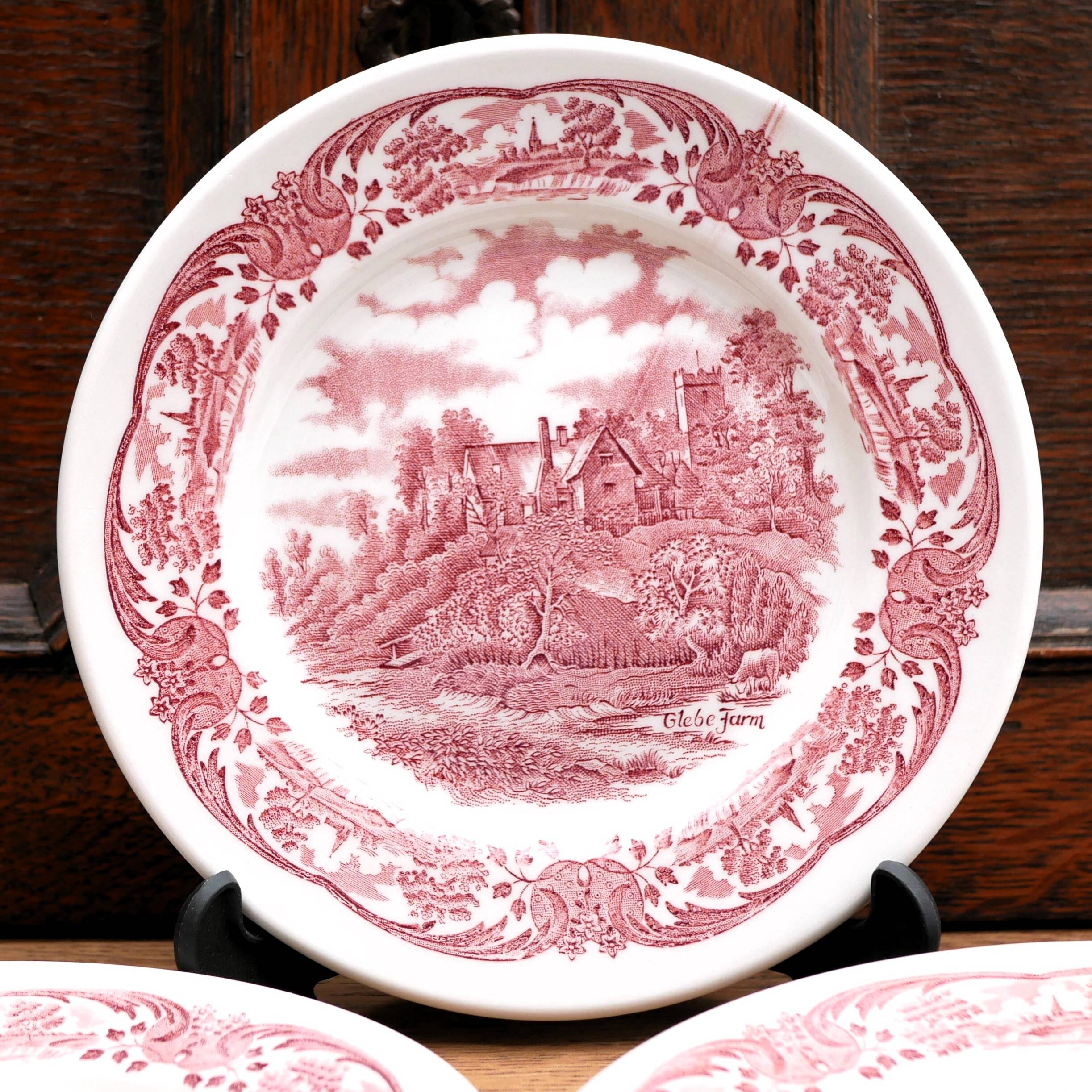 5 assiettes à dessert rouges et blanches en grès de W H Grindley