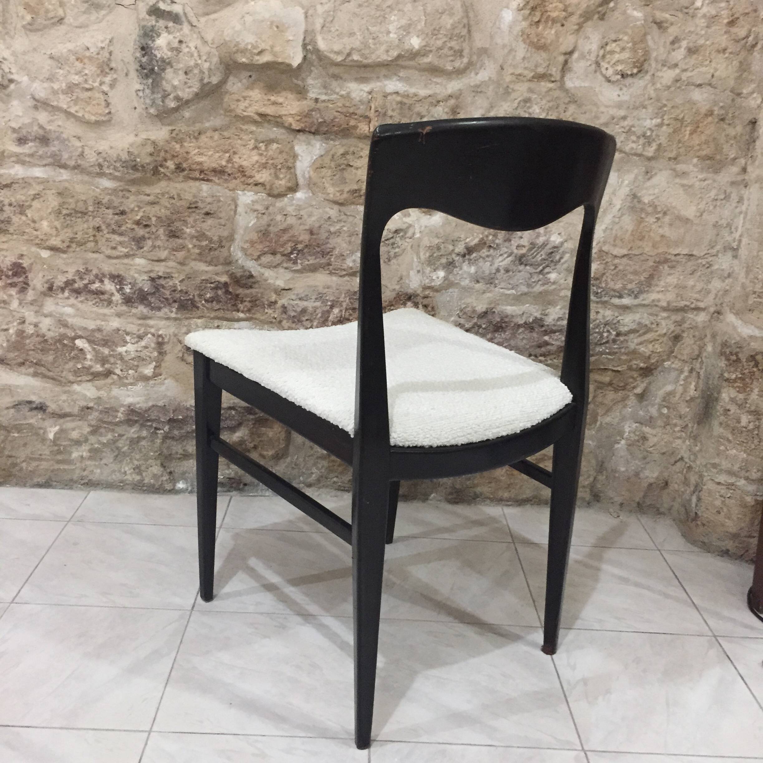 chaise scandinave retapissée  bouclette