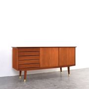 Buffet en teck du milieu du siècle par Fredrik A. Kayser, Norvège, années 1960.