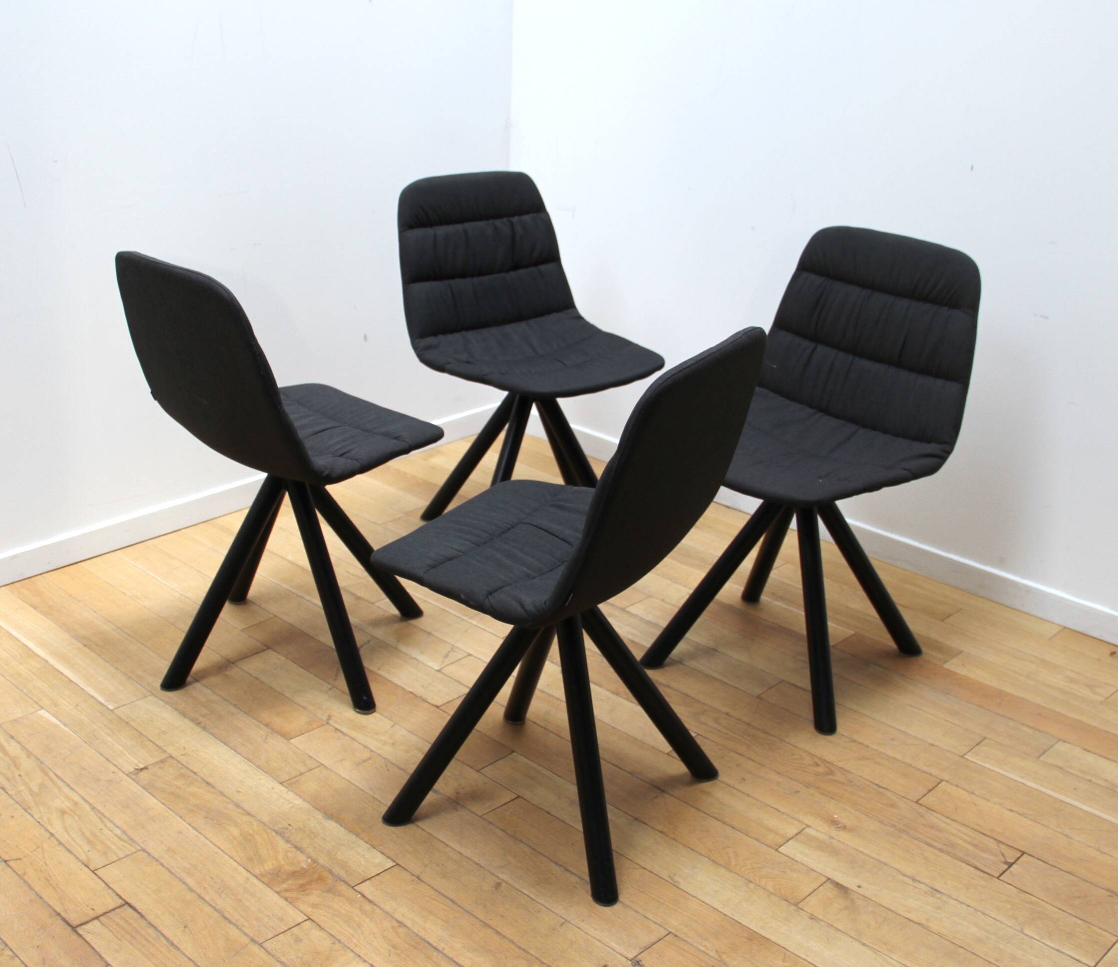 Set of 4 Marteen chairs, Viccarbe