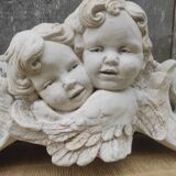 Décor en stuc figurant des anges
