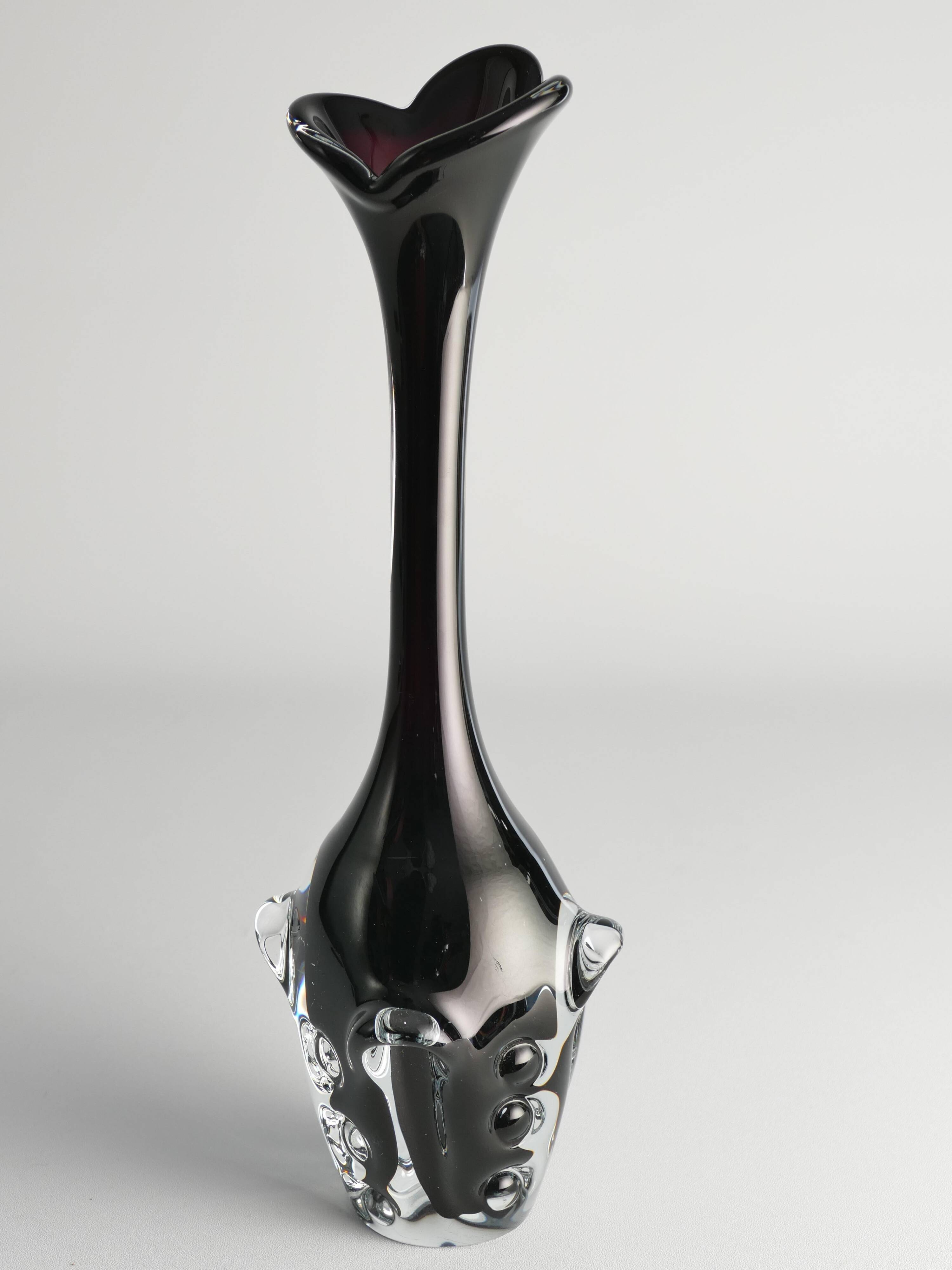 Scandinavian Modern Art Glass Vase by Börne Augustsson for Åseda