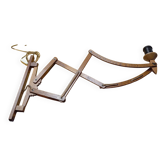 Extendable wooden wall lamp with pantograph