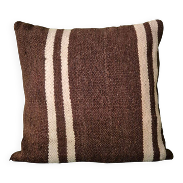 Housse de coussin en couverture berbère ancienne