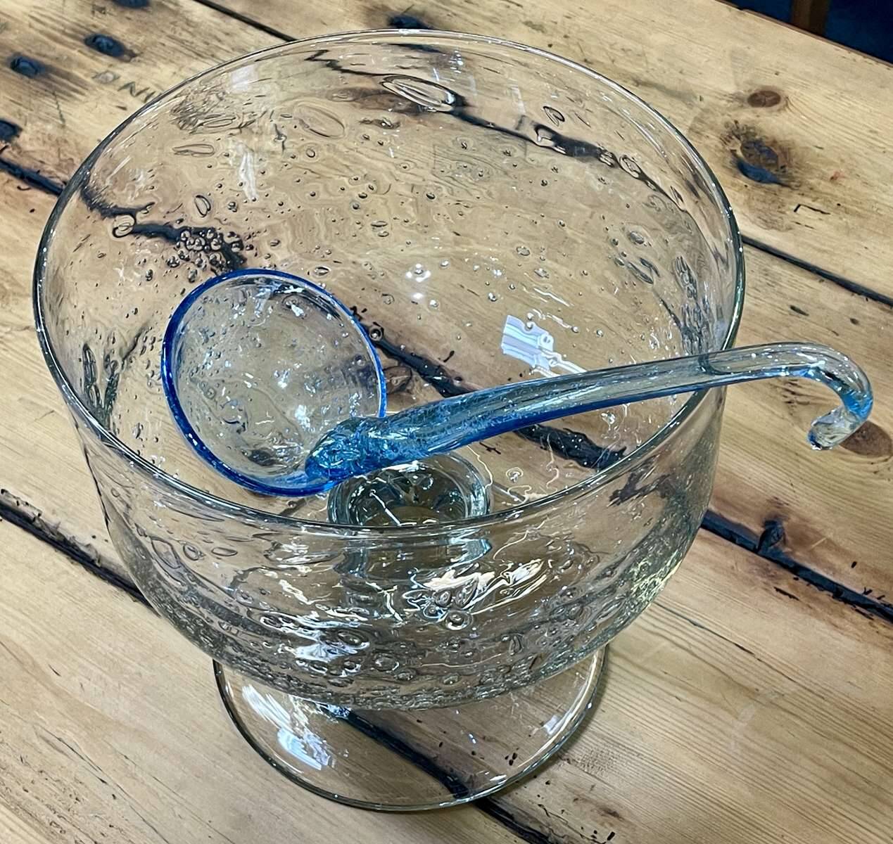 Punch cup and ladle in blown glass - BIOT