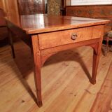 Farm table