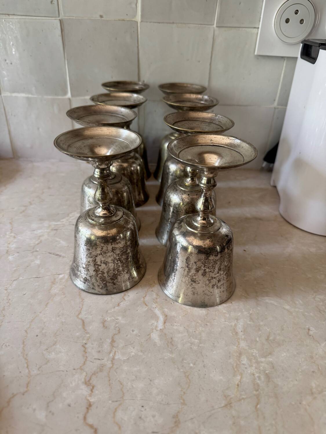 Goblet. Stemmed cup.