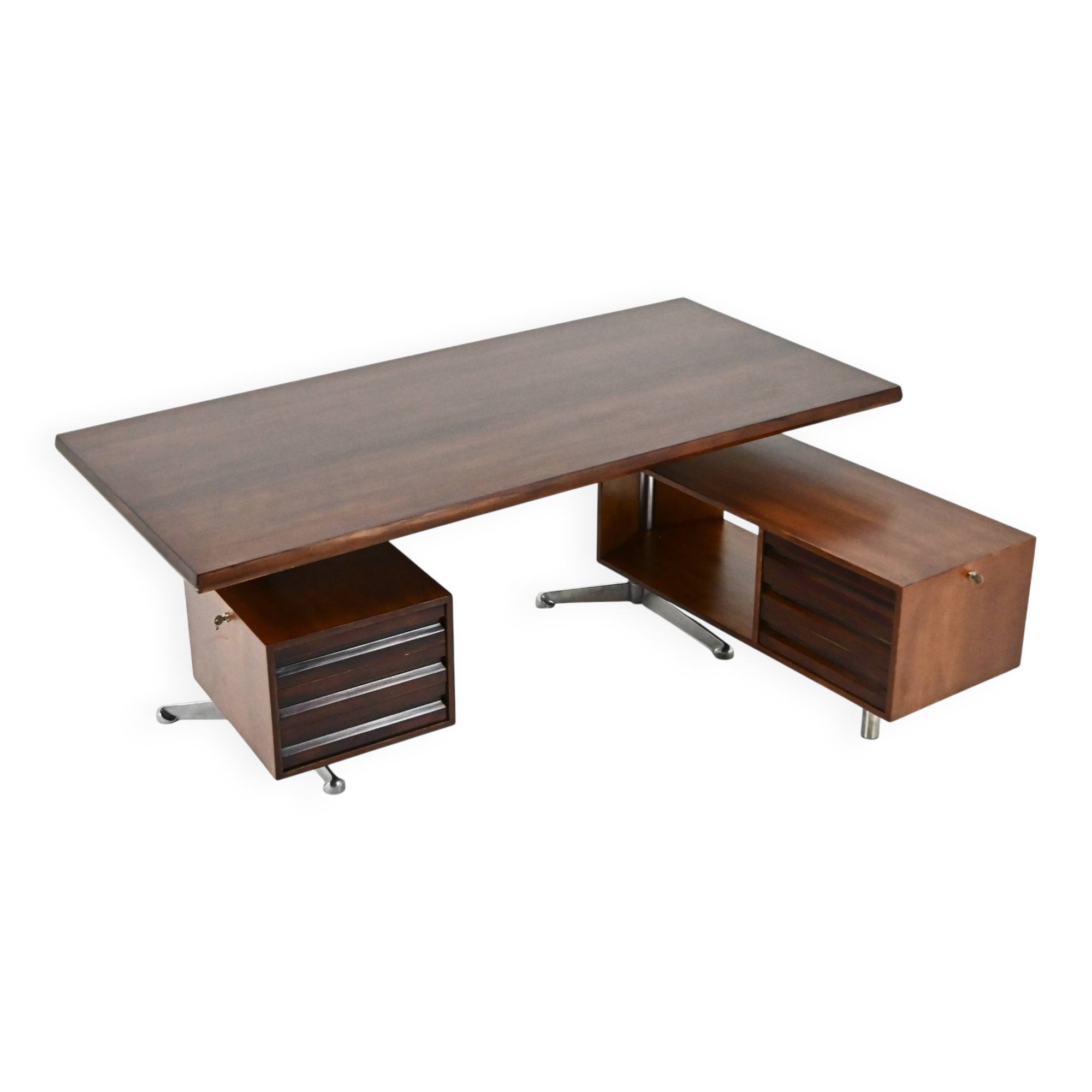 Desk design by Osvaldo Borsani for Tecno, 1960s