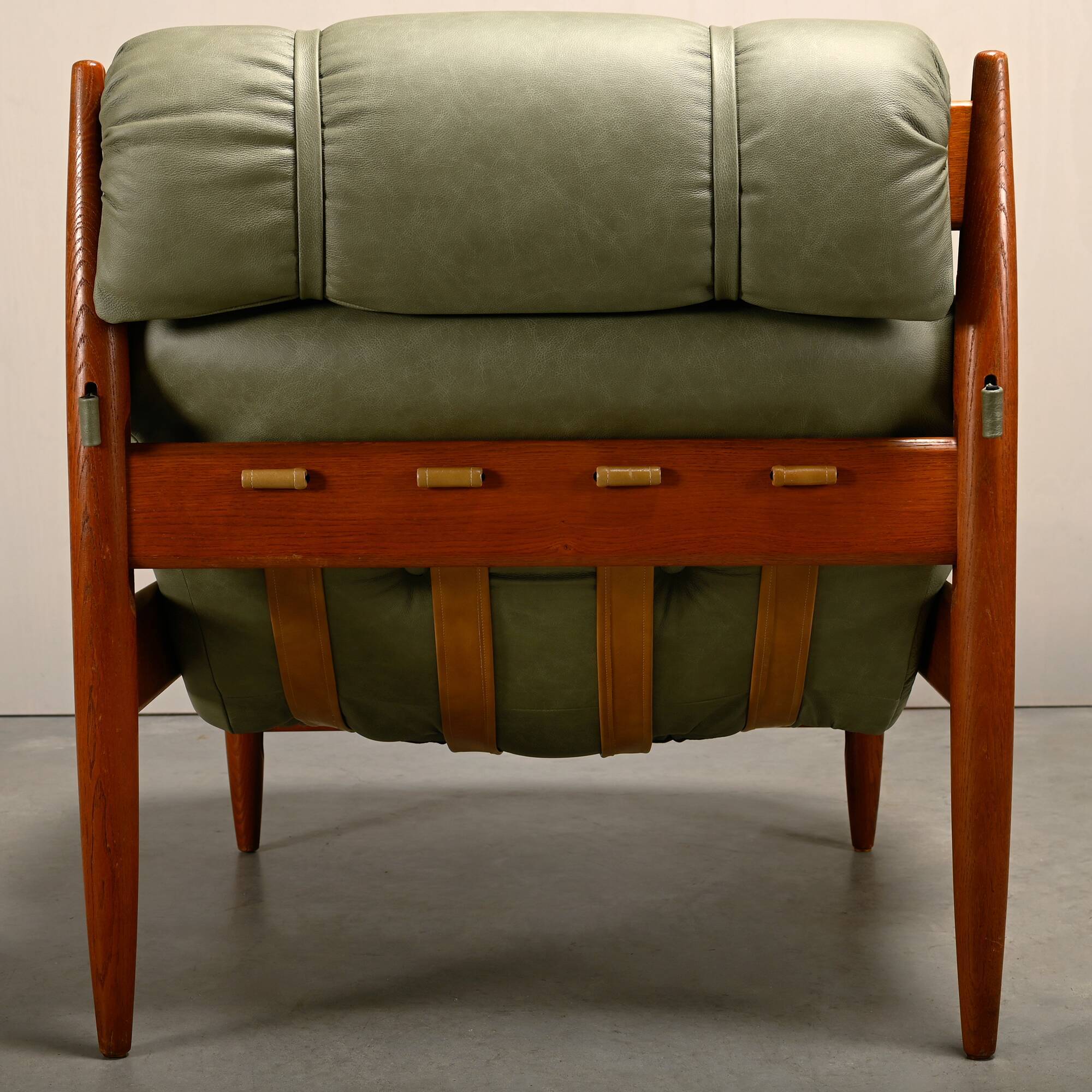 Lounge Chair in the manner Sergio Rodrigues and Jean Gillon, Oak / Leather