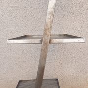 Industrial zigzag shelf in perforated metal