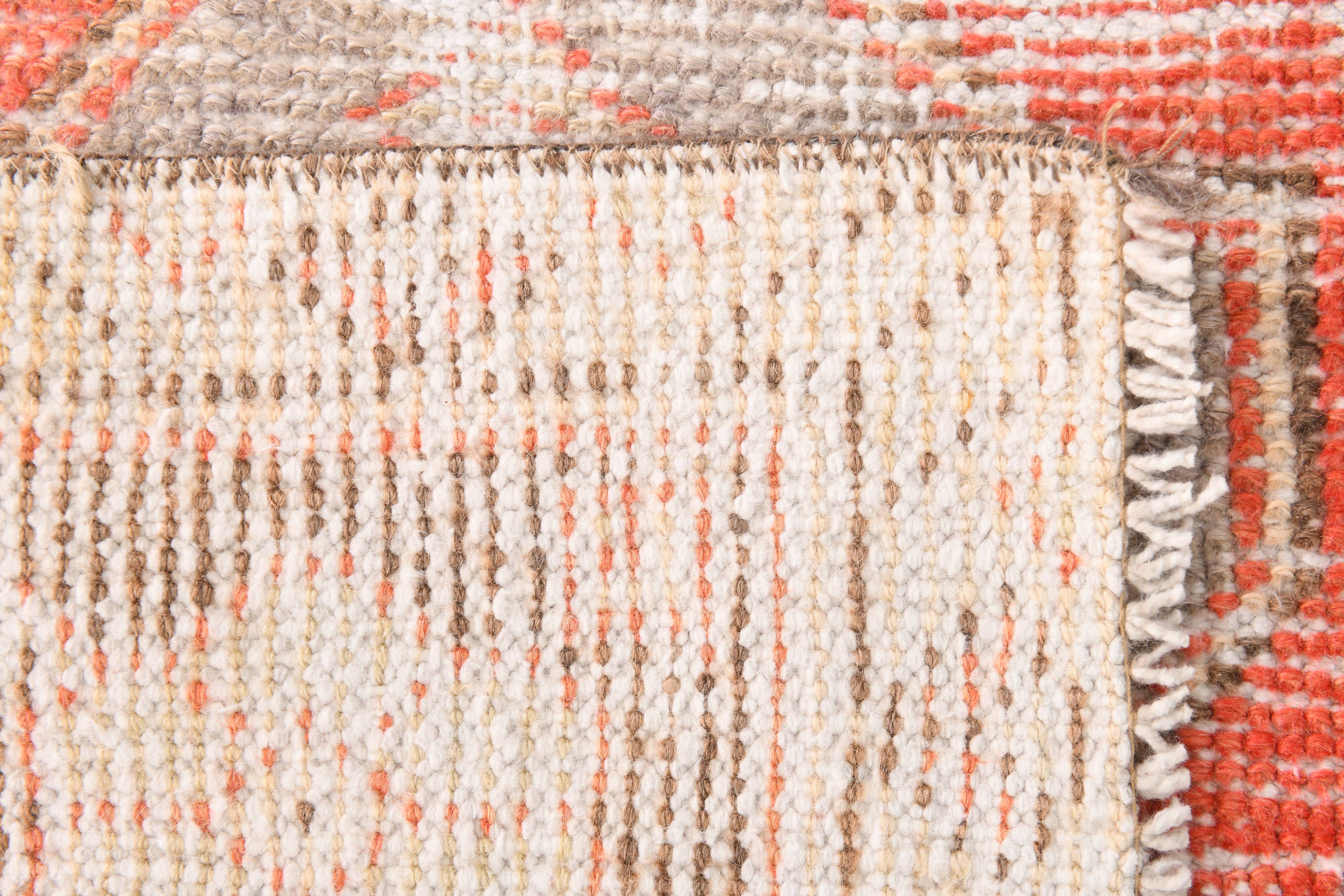 Tapis vintage à motifs orientaux rouge et crème