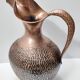 Grand vase pichet en cuivre gaufré par Egidio Casagrande, Italie