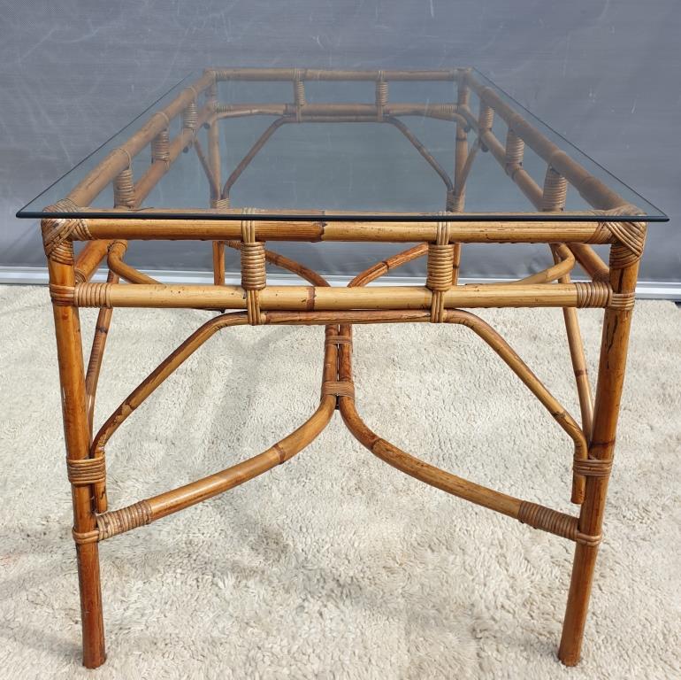 Table en rotin vintage