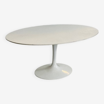Table de Salle à Manger Ovale Tulipe par Eero Saarinen pour Knoll