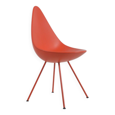 Chaise Drop 3110 conçue par Arne Jacobsen pour Fritz Hansen