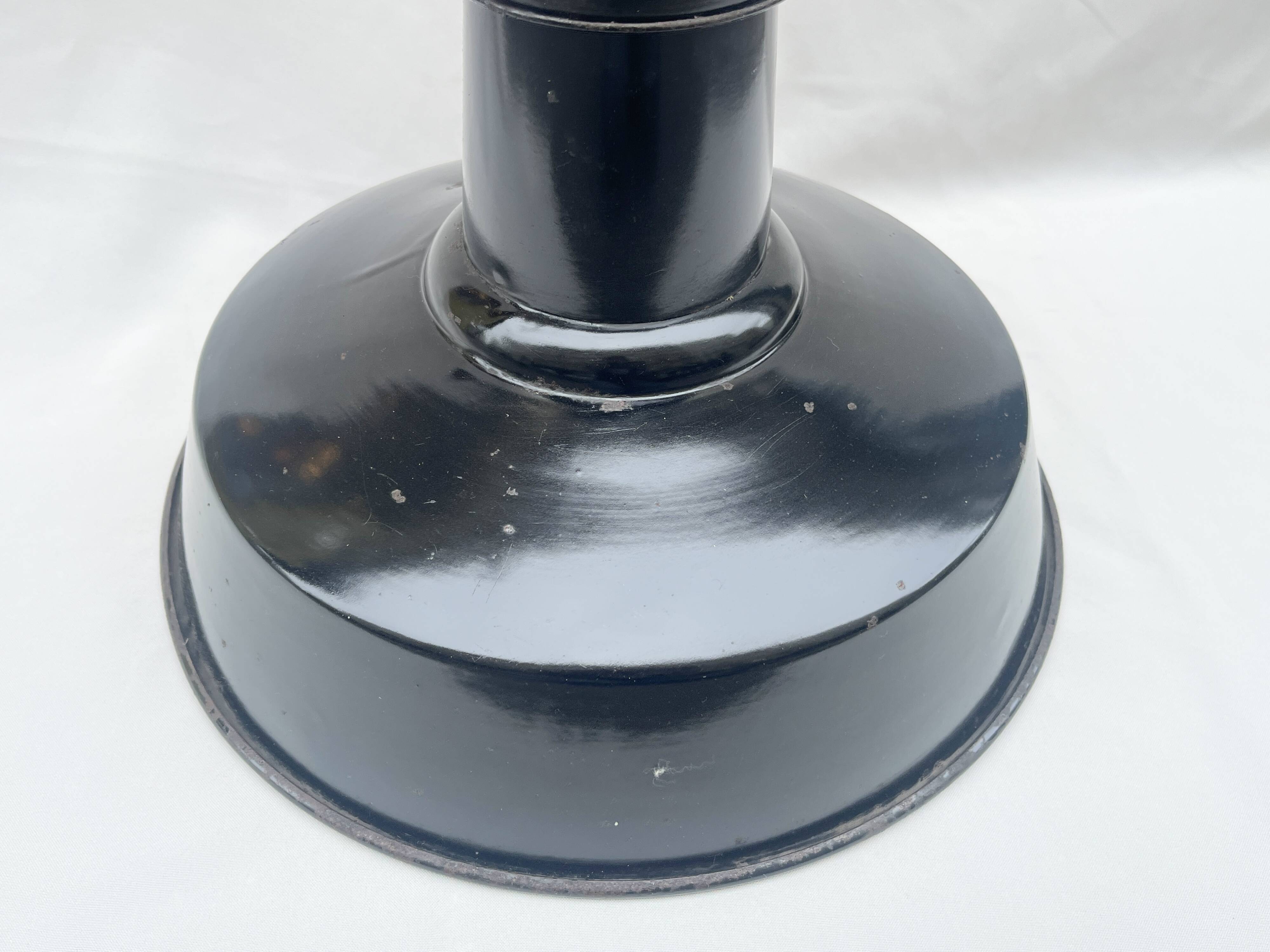 Industrial pendant light in black and white enamelled sheet metal factory bowl
