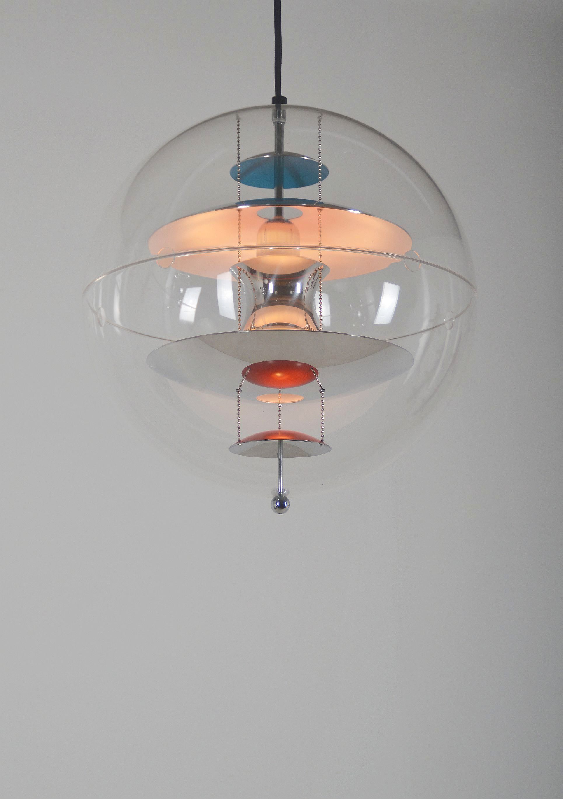 VP Globe 40 pendant lamp designed by Verner Panton for Verpan