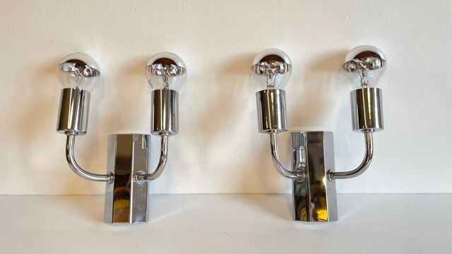 Pair of geometric wall lamps years 70 space age