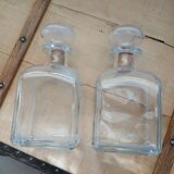 2 carafes / flacons vintages en verre