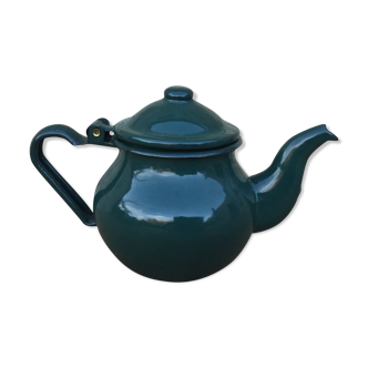 Enamelled teapot