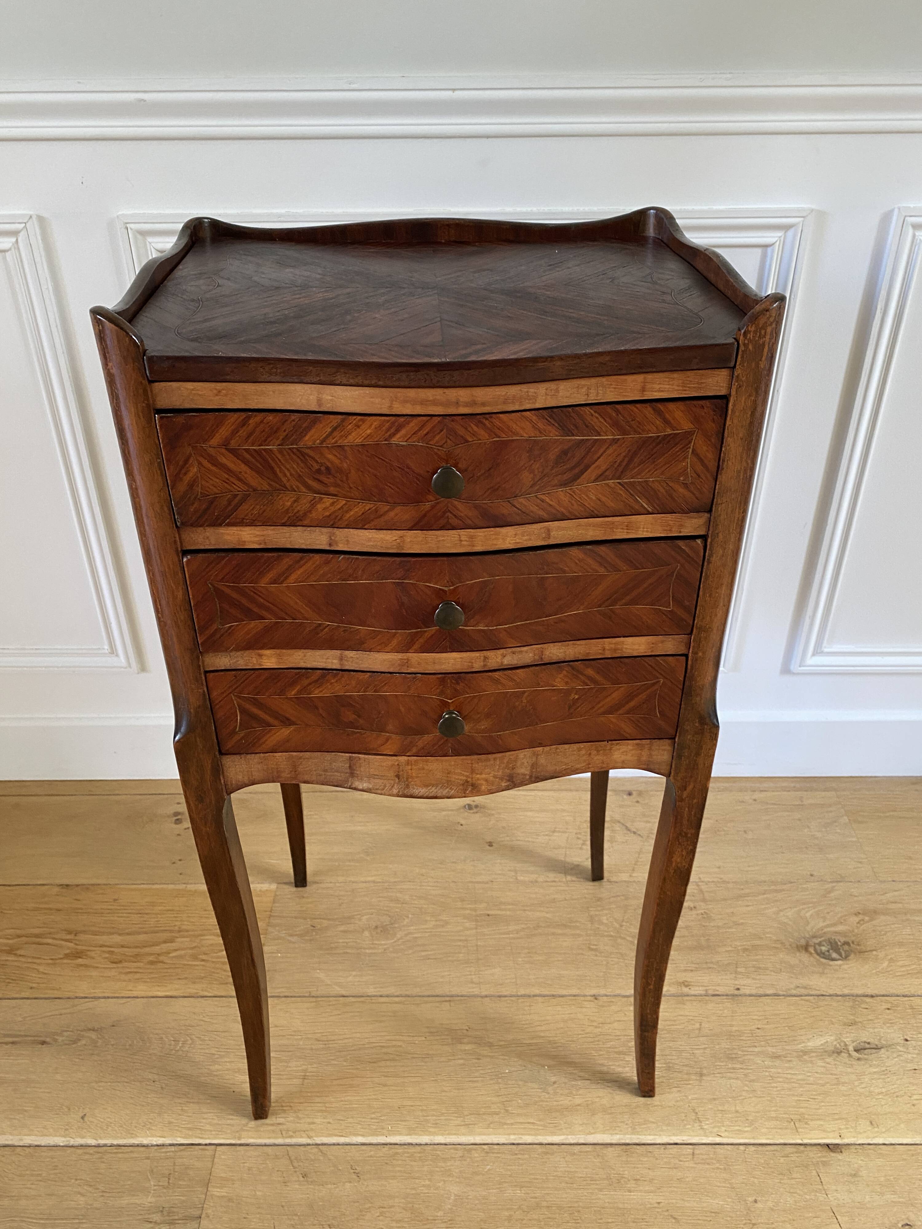 Antique marquetry bedside table – Louis XV style – 3 drawers