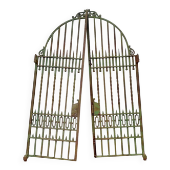 Magnificent and very large Napoleon III period castle gate in cast iron